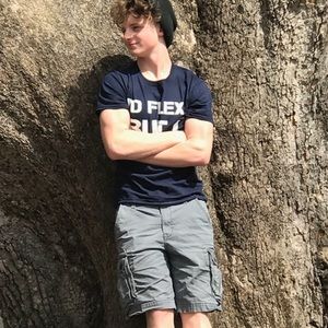 Meet your Posher, Justin